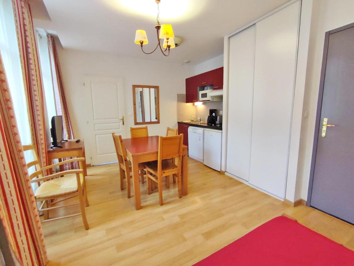 La Petite Ourse, T2, Centre Luchon, Wifi, Casier A Skis, Ascenseur, 4 Personnes Bagnères-de-Luchon Exterior foto
